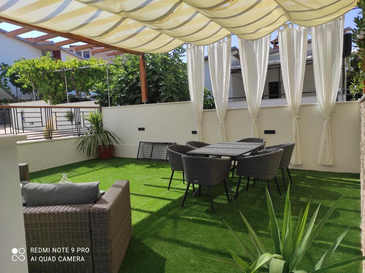 Villa Borna B20 Trogir Exterior foto